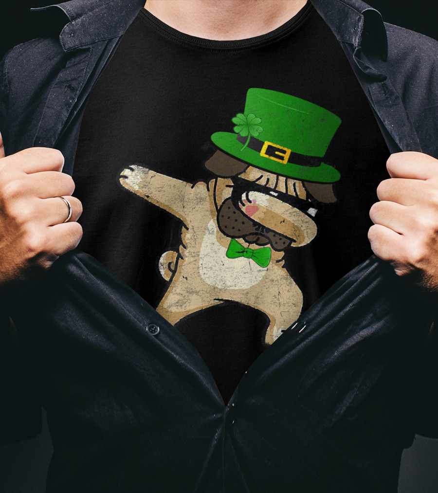 Dabbing Pug With Green Hat For St. Patrick's Day T-Shirt