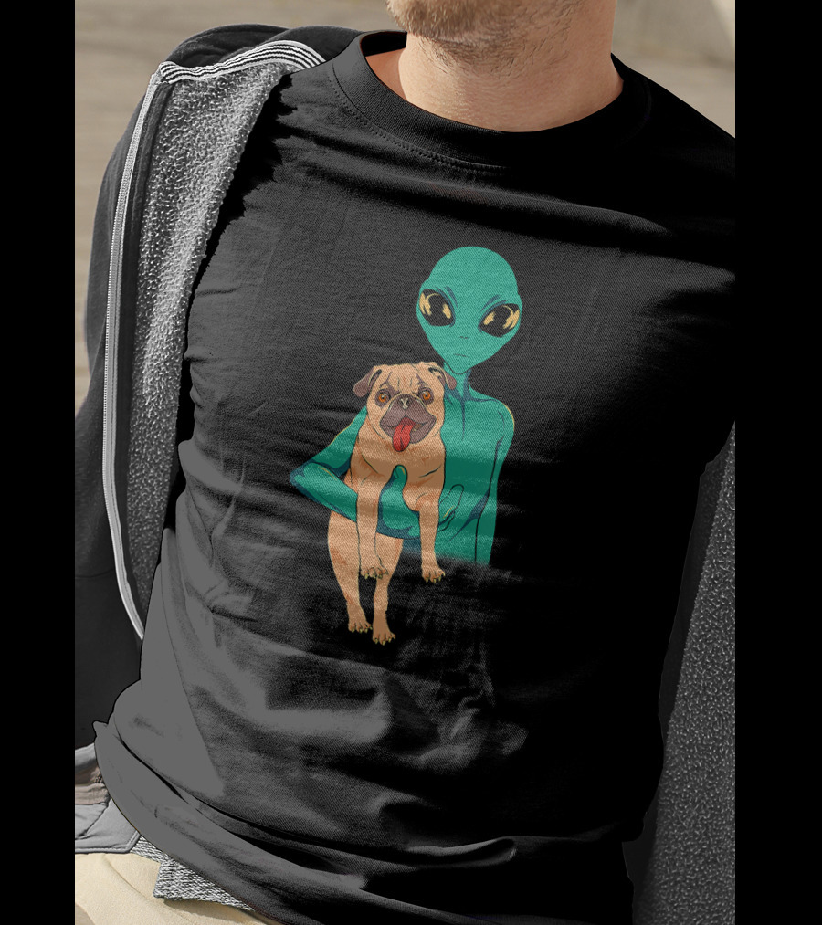 Funny Pug Alien Trippy Dog With Green Extraterrestrial T-Shirt