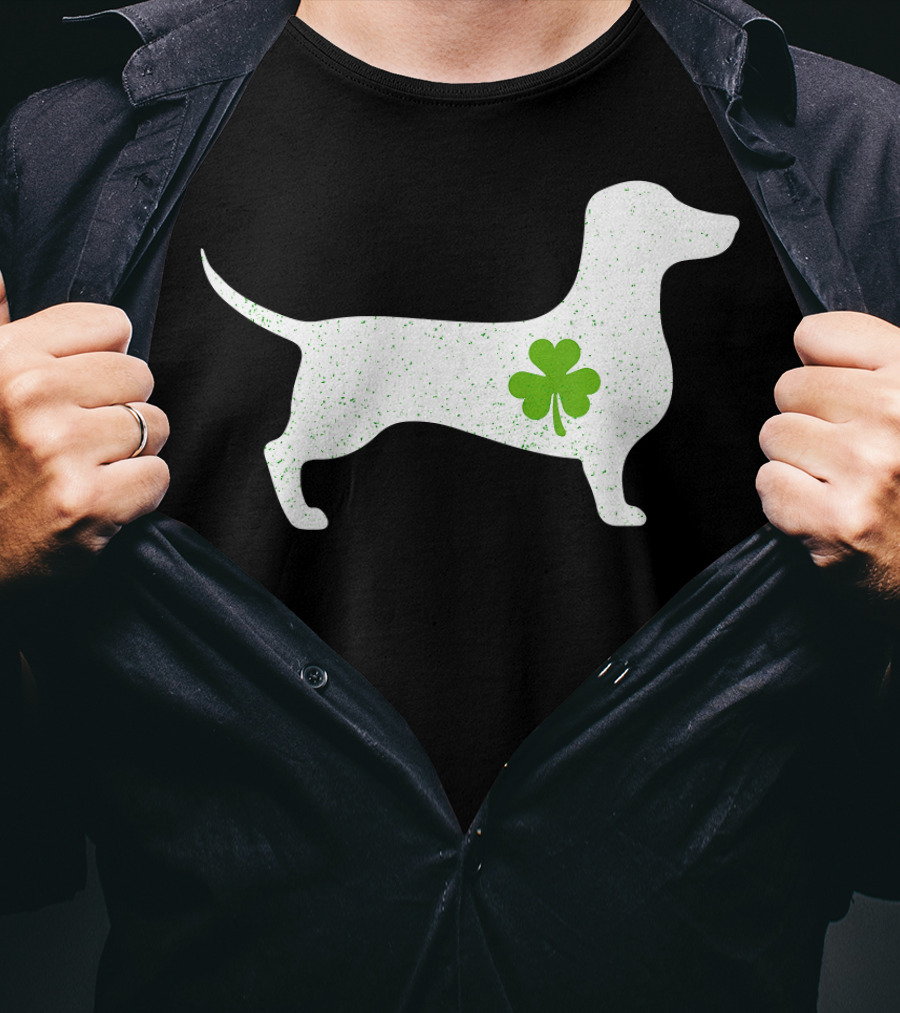 Dachshund St Patricks Day Lucky Mama Mom Dog Shamrock T-Shirt