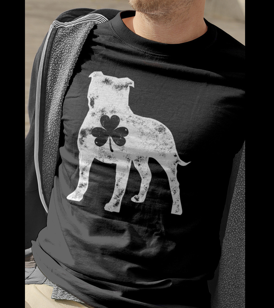 Pit Bull Shamrock St Patricks Day Dog Lover Men T-Shirt