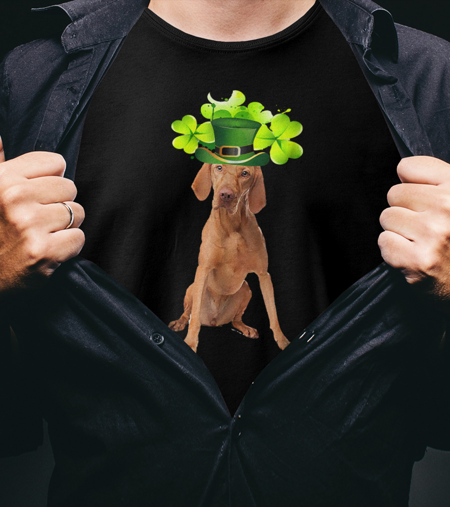 St Patricks Day Hungarian Vizsla Dog With Irish Clover Hat T-Shirt