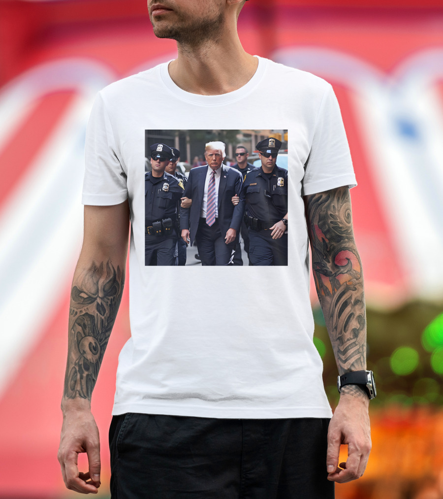 Shithead Steve Donald Trump Arrested Walking Surrounded by Police Officers T-Shirt