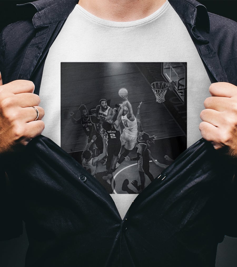 Jalen Brunson Karl Anthony Towns New York Knicks Vs San Antonio Spurs NBA Basketball Action T-Shirt