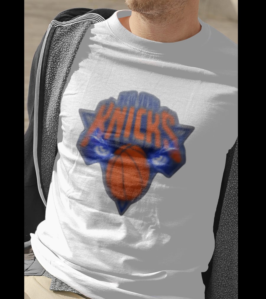 Blurry New York Knicks Basketball With Eye Motif T-Shirt