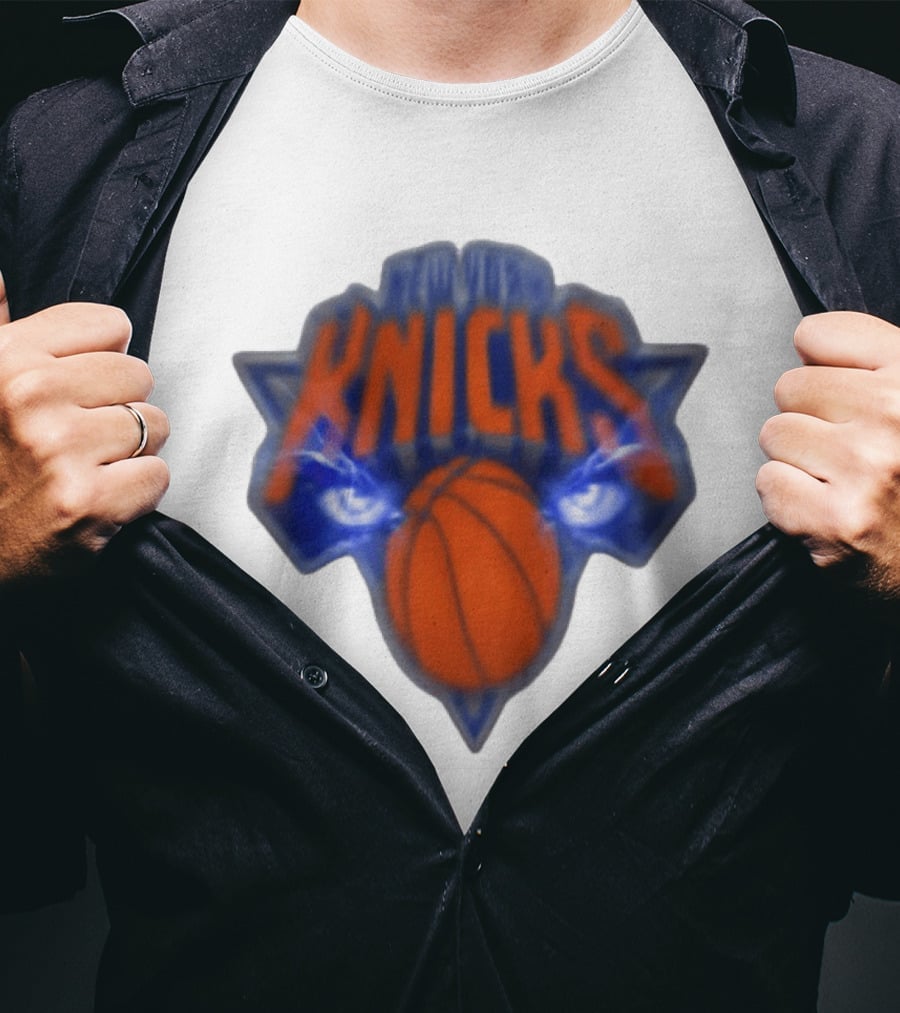 Blurry New York Knicks Basketball With Eye Motif T-Shirt