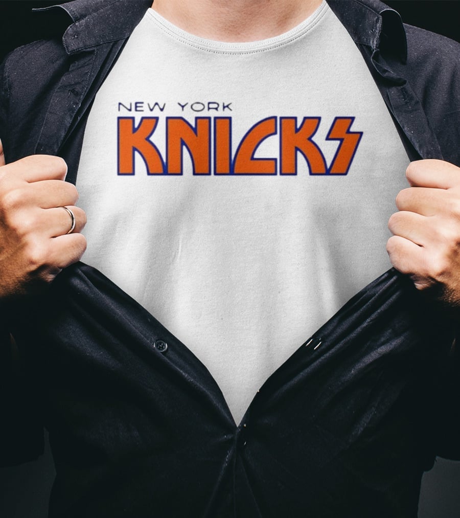 New York Knicks Kiss NBA Team Branding T-Shirt