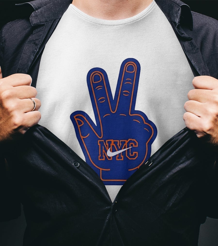 NYC Foam Finger Peace Sign New York Knicks Basketball T-Shirt