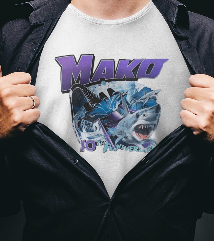 Mako 10th Anniversary SeaWorld Roller Shark Underwater Ocean Adventure T-Shirt