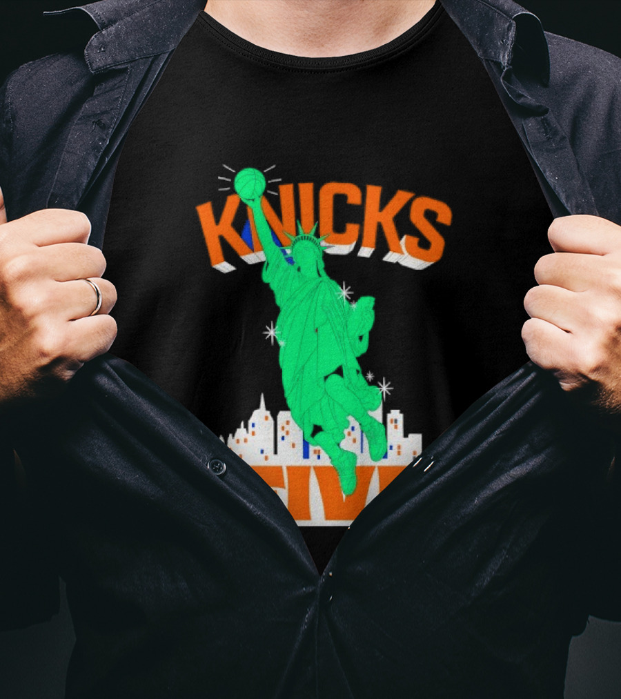 Knicks Statue Of Liberty Dunk In Five Basketball Cartoon Skyline T-Shirt