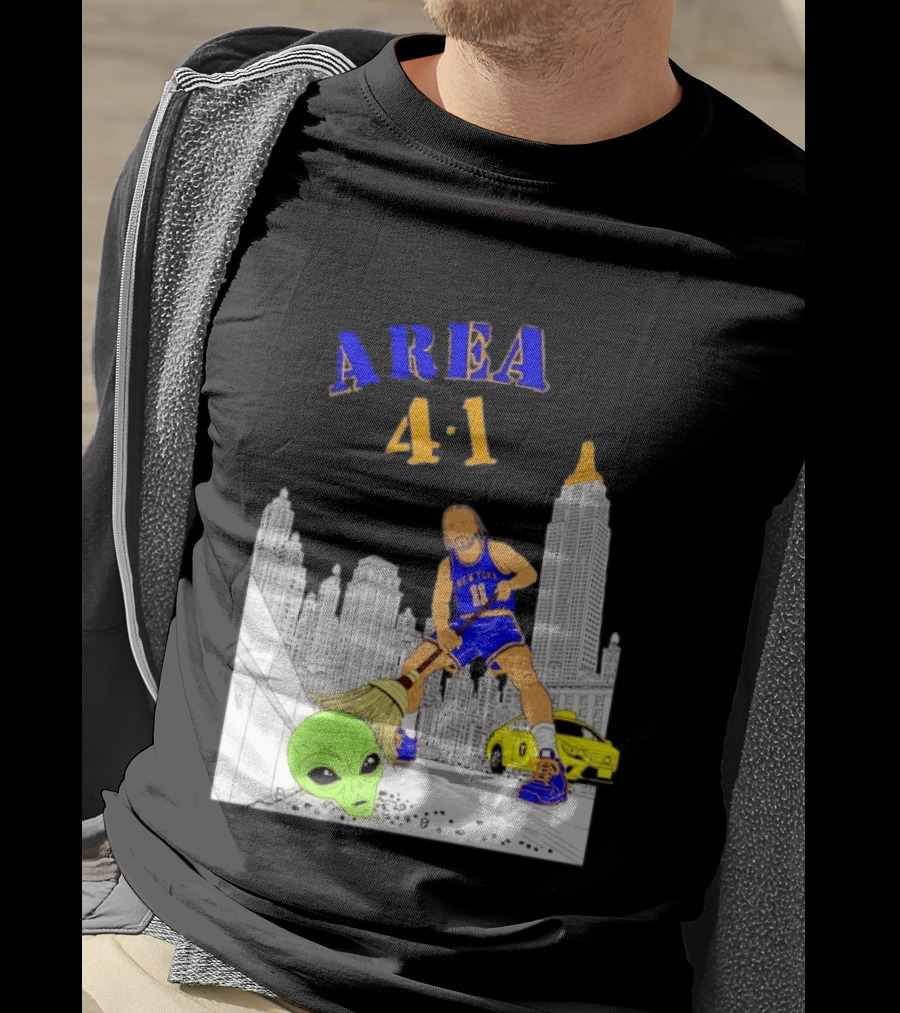 AREA 4 1 Jalen Brunson New York Knicks Vs Alien San Antonio Spurs T-Shirt