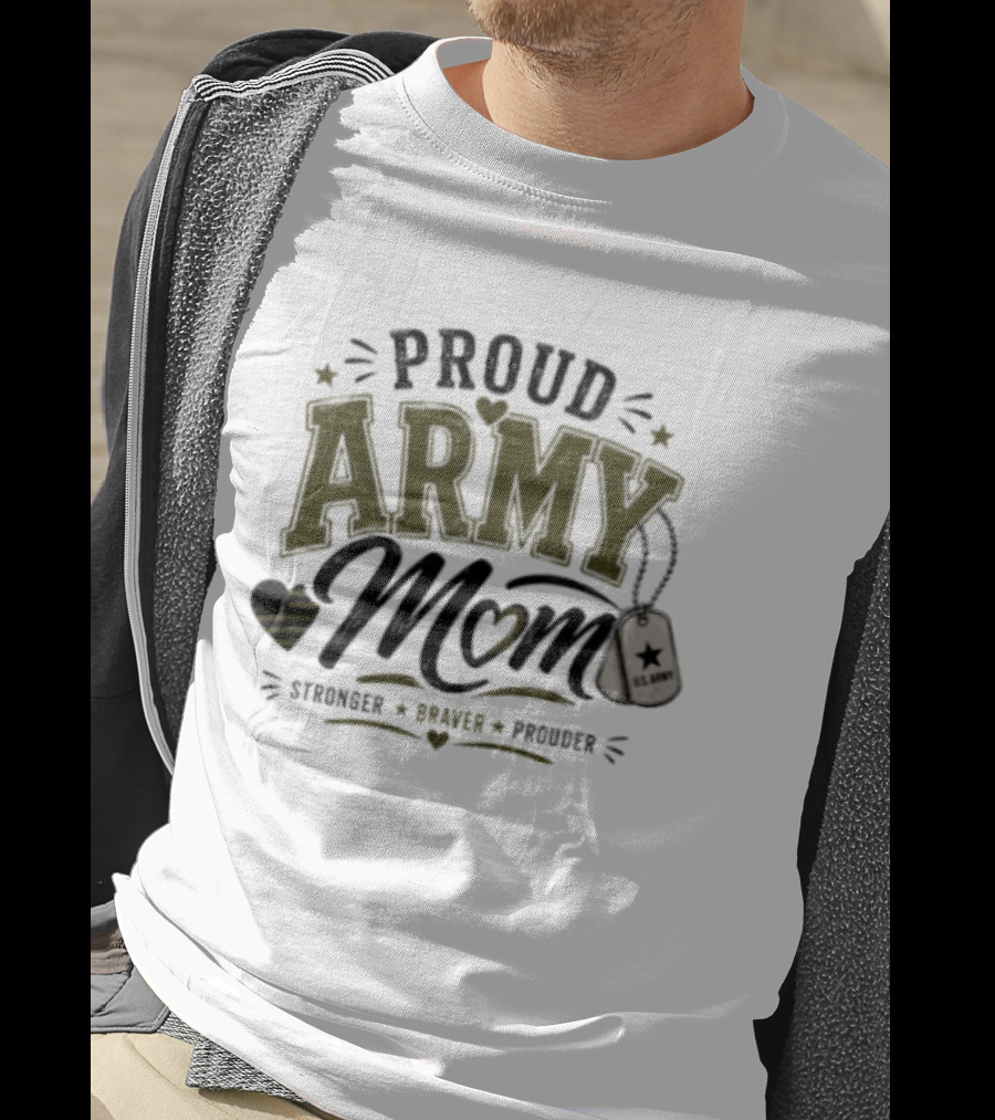 Proud Army Mom Strength Honor Pride US Army Dog Tags Stars T-Shirt