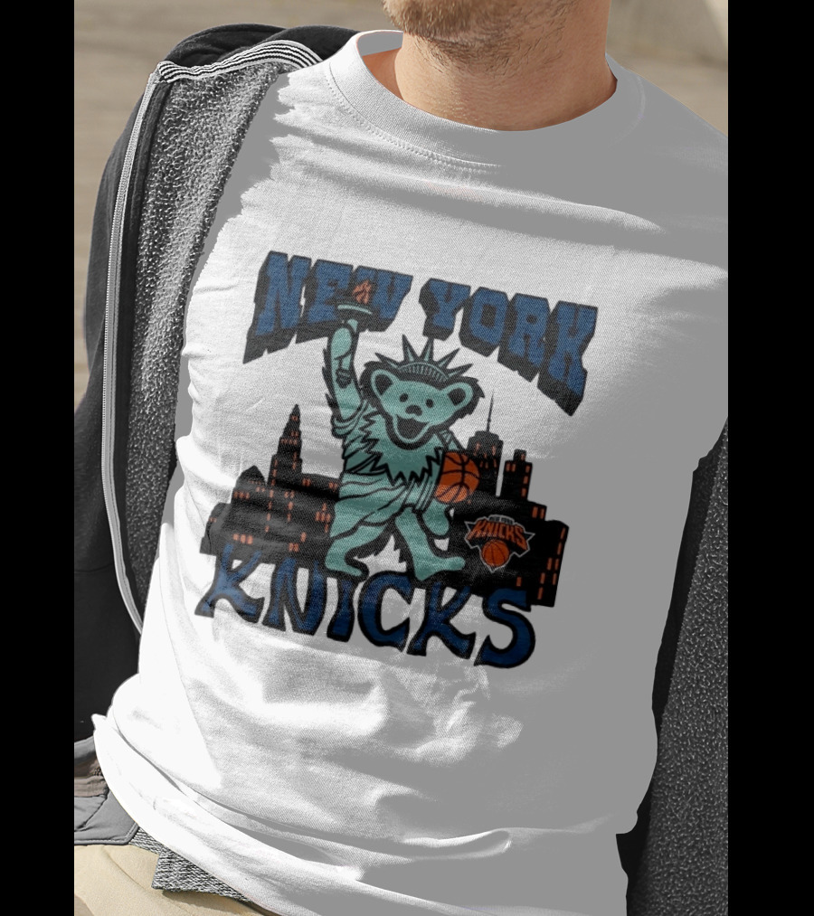 NBA Grateful Dead New York Knicks Bear Liberty Statue T-Shirt