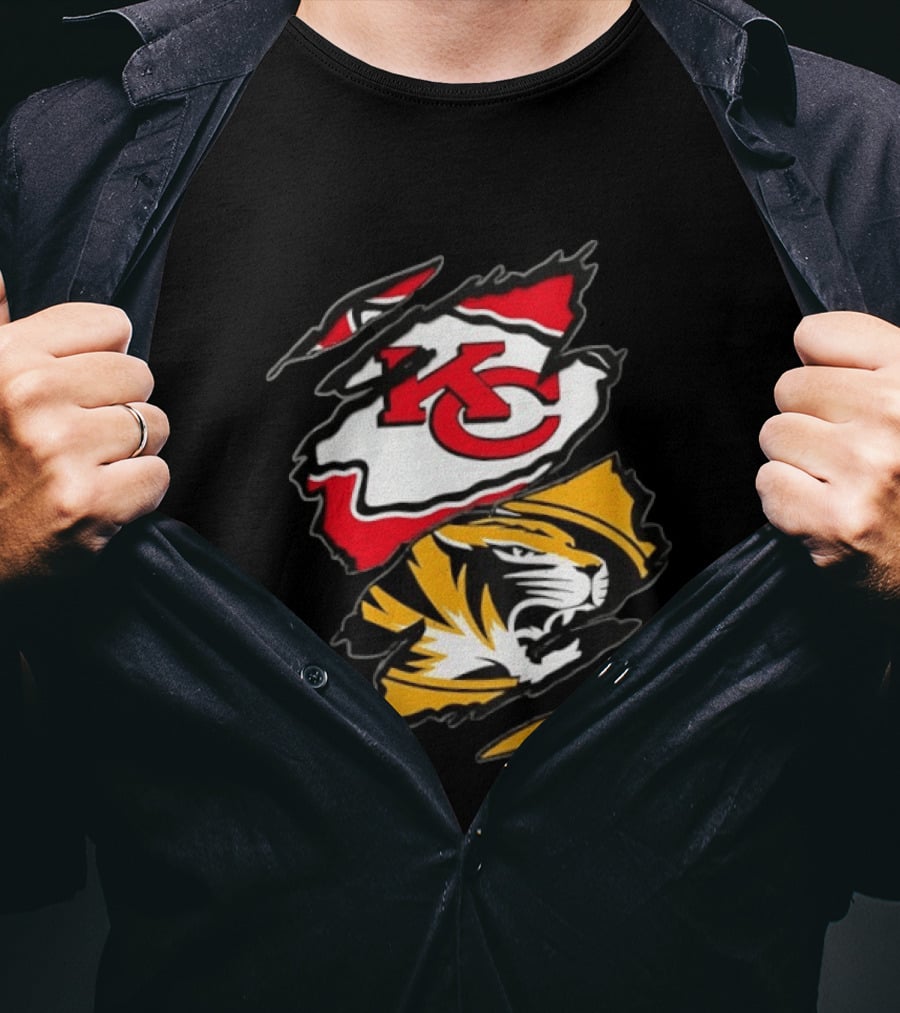 Kansas City Chiefs Missouri Tigers Two Teams One Heart Scratch Torn Sports T-Shirt
