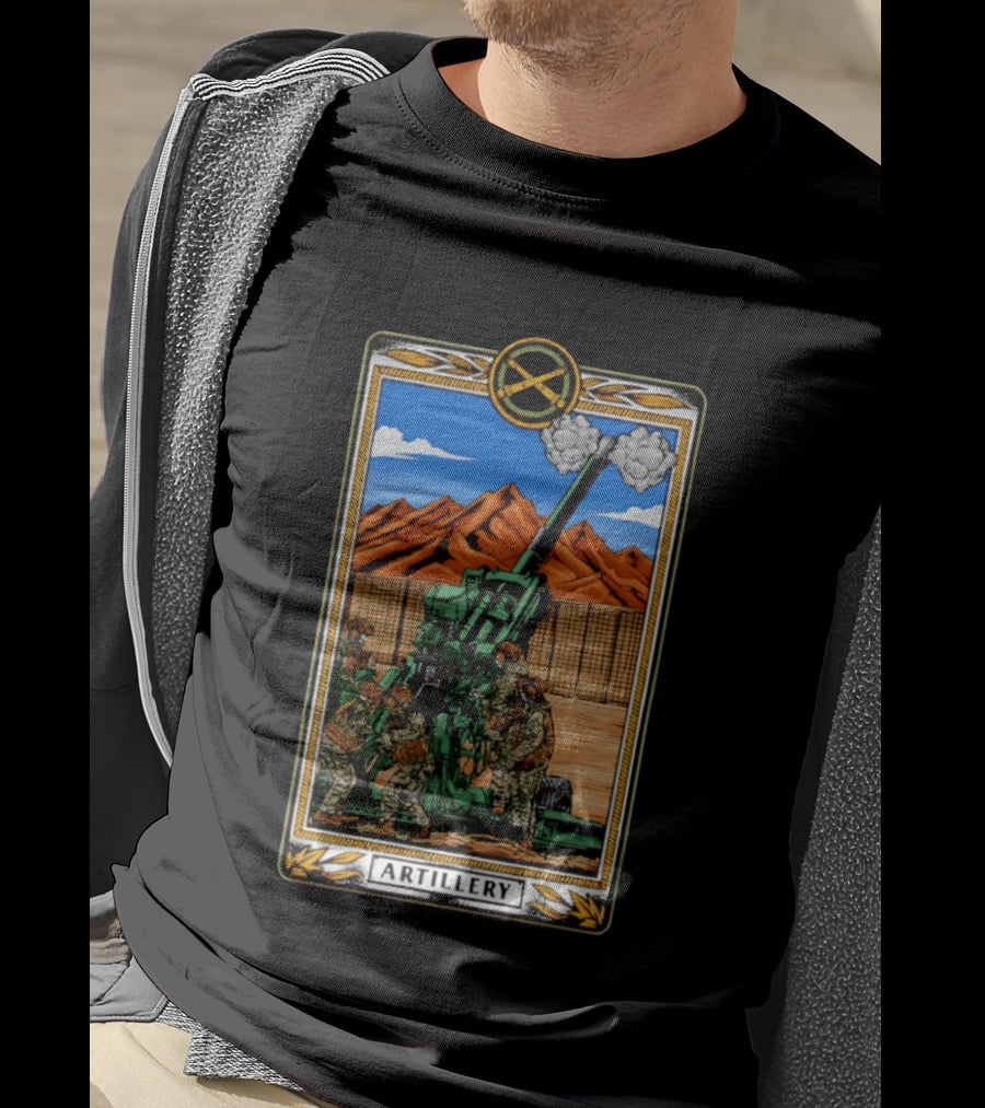 Artillery Cannon With Soldiers In Action Military Tableau T-Shirt