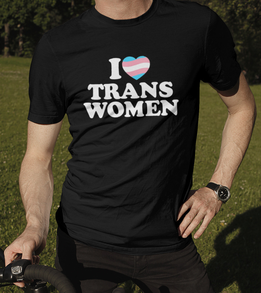 I Love Trans Women Heart With Transgender Flag T-Shirt