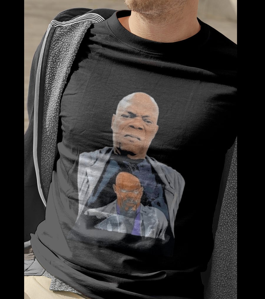Samuel L. Jackson Wearing Himself On T-Shirt