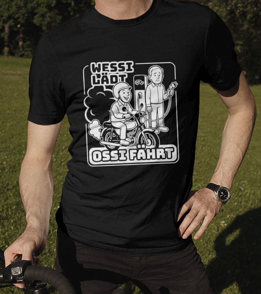 Wessi Lädt Ossi Fahrt Motif With Scooter And Gas Pump T-Shirt