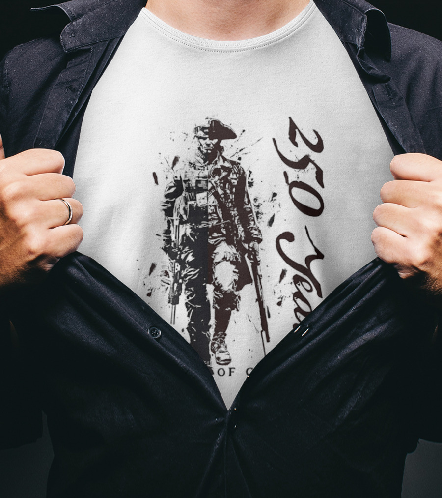 250 Years Of Courage Revolutionary War Soldier With Musket T-Shirt