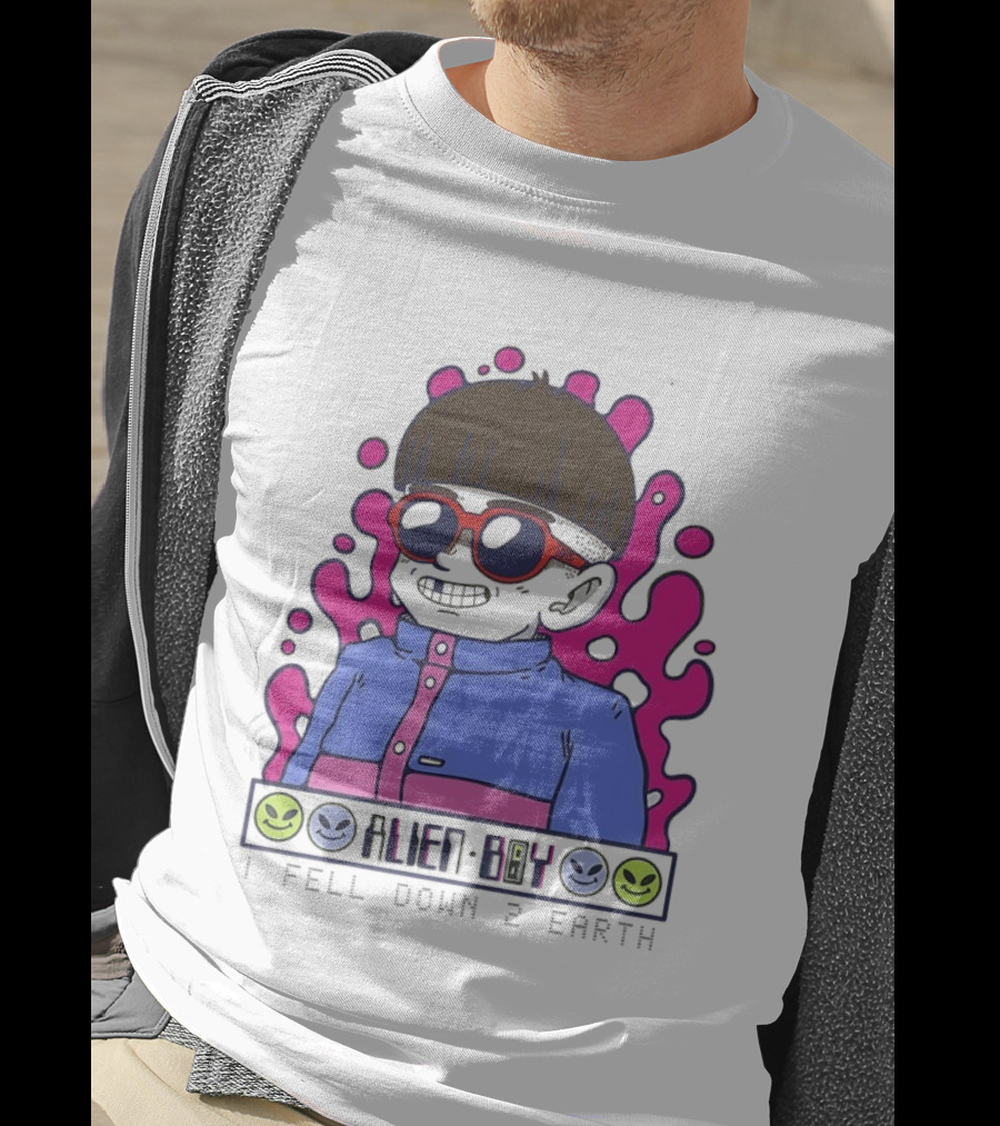 Alien Boy I Fell Down 2 Earth Cool Kid Retro Pink Smiley Vibes T-Shirt