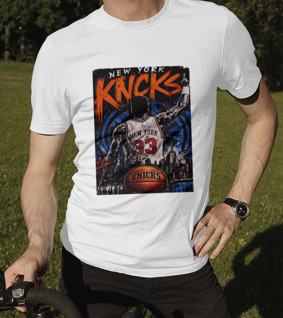 New York Knicks Ewing 33 City Skyline Basketball T-Shirt