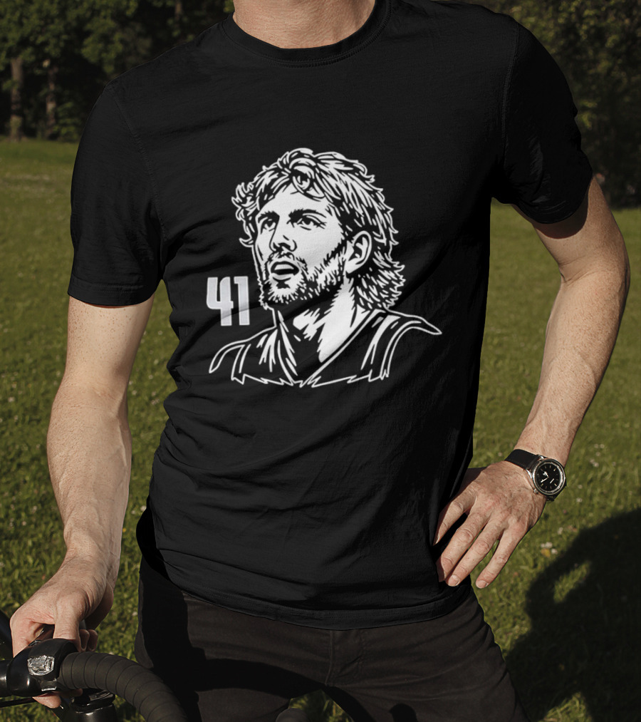 Dirk Nowitzki 41 Dallas Mavericks Headshot T-Shirt