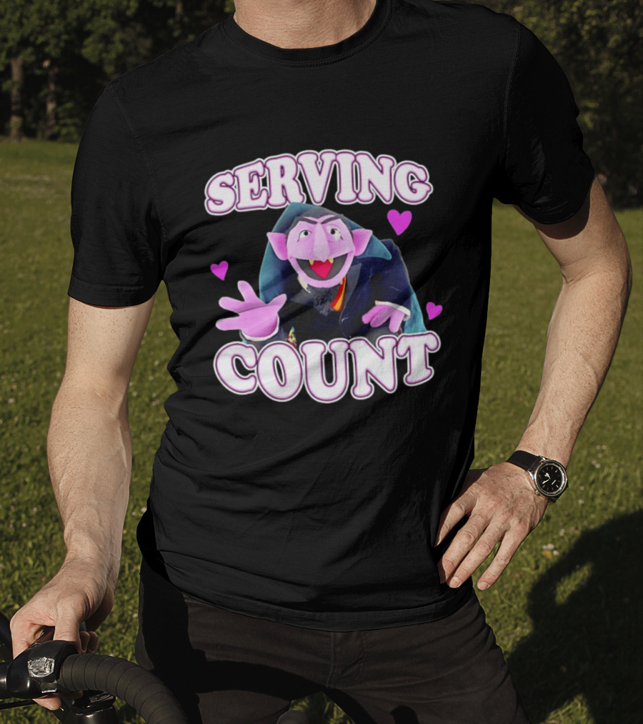 Serving Count Von Count Heart Purple Love T-Shirt