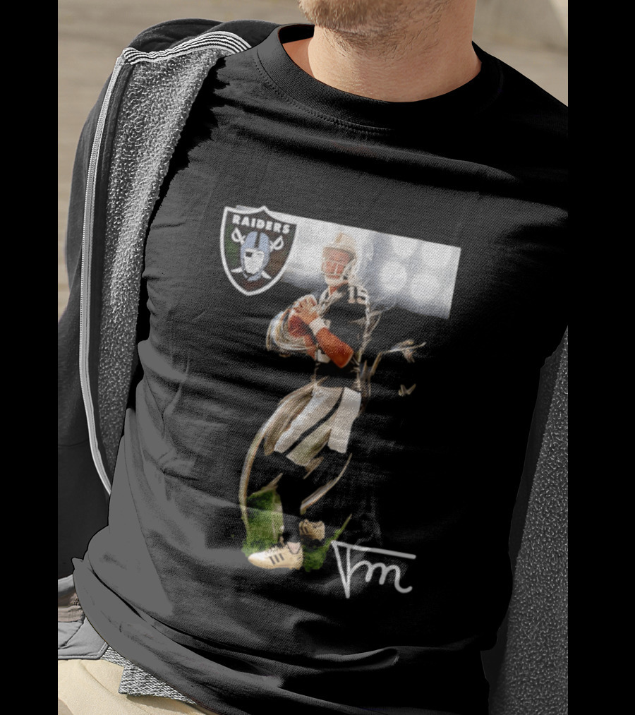 Las Vegas Raiders Fernando Mendoza Rookie 15 Football Player T-Shirt