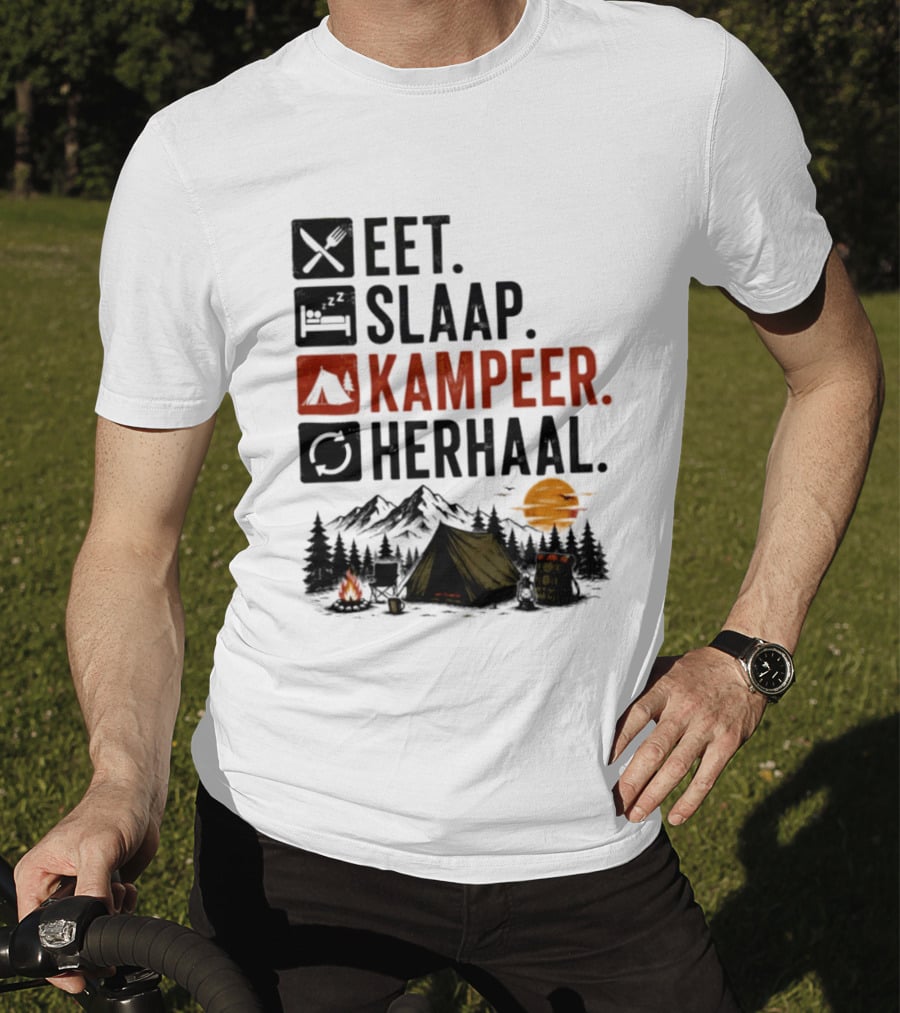 Eet Slaap Kampeer Herhaal Camping Tent Mountains Campfire Sunset T-Shirt