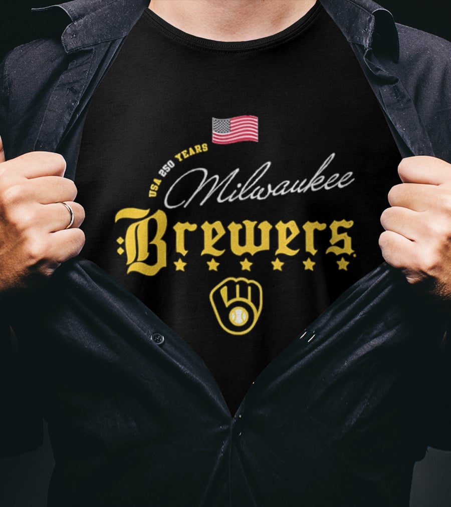 Milwaukee Brewers MLB USA 250 Years Happy 4th Of July American Flag Stars T-Shirt