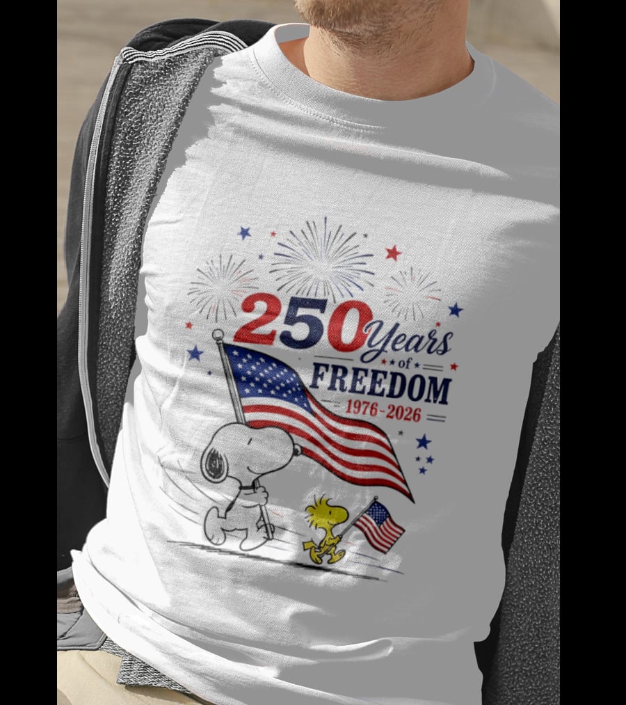Snoopy Woodstock 250 Years Of Freedom 1776 2026 American Flag Fireworks Independence T-Shirt