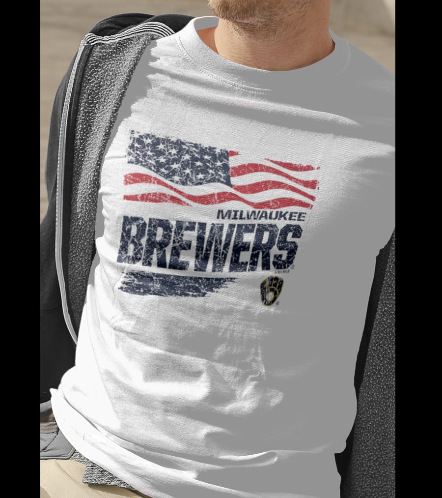Milwaukee Brewers 4th Of July American Flag Celebration T-Shirt