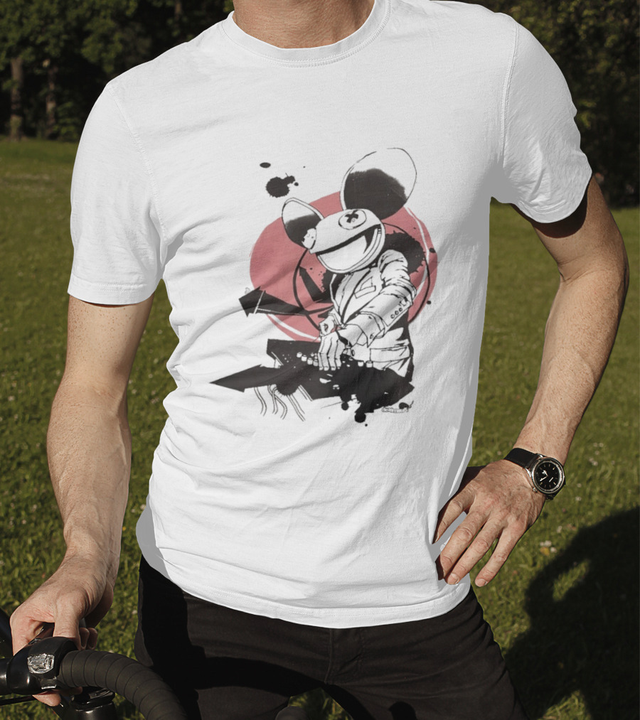 Deadmau5 DJ Music Icon With Pink Circle And Black Abstract T-Shirt