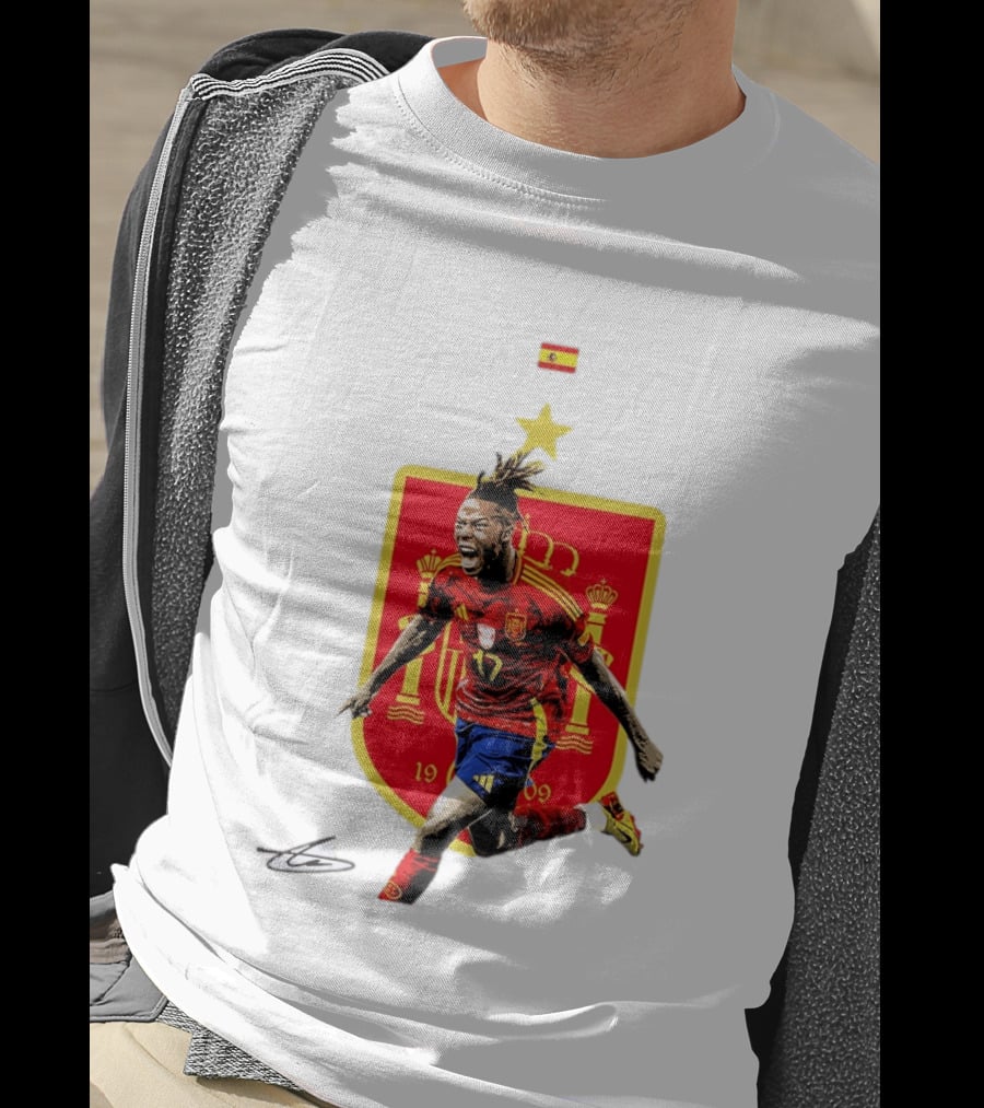 Nico Williams España Número 19 Escudo De La Selección Española Flag T-Shirt