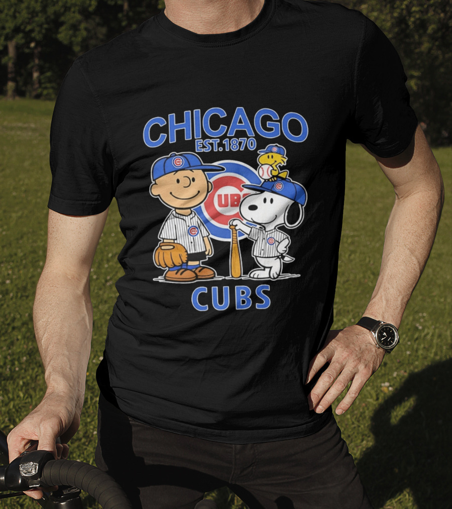 Peanuts Characters Snoopy Woodstock Charlie Brown Chicago Cubs Est 1870 T-Shirt