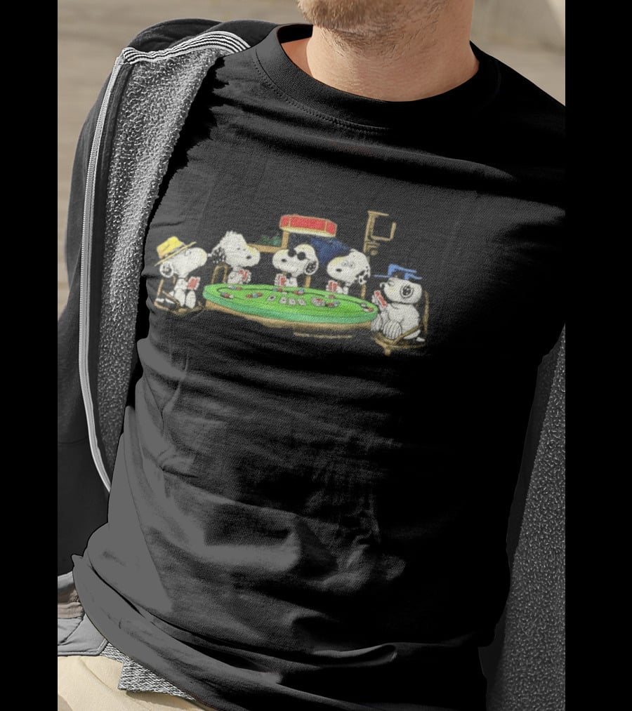Snoopy Playing Poker Peanuts Gang Charlie Brown T-Shirt