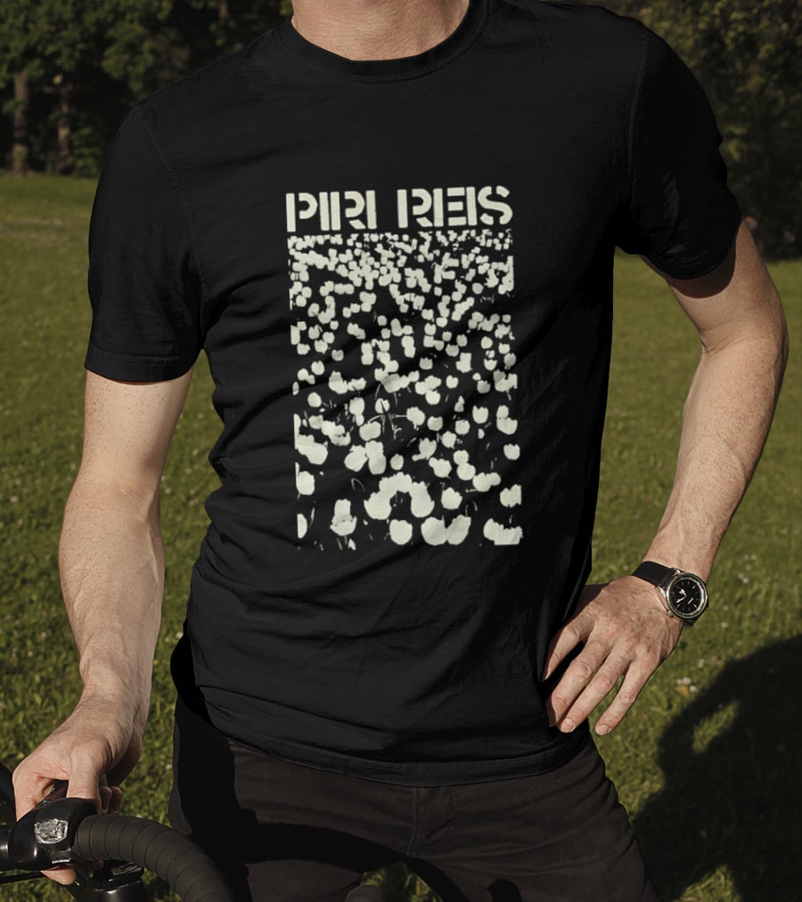 Piri Reis Tulip Flower Field Botanical Nature T-Shirt