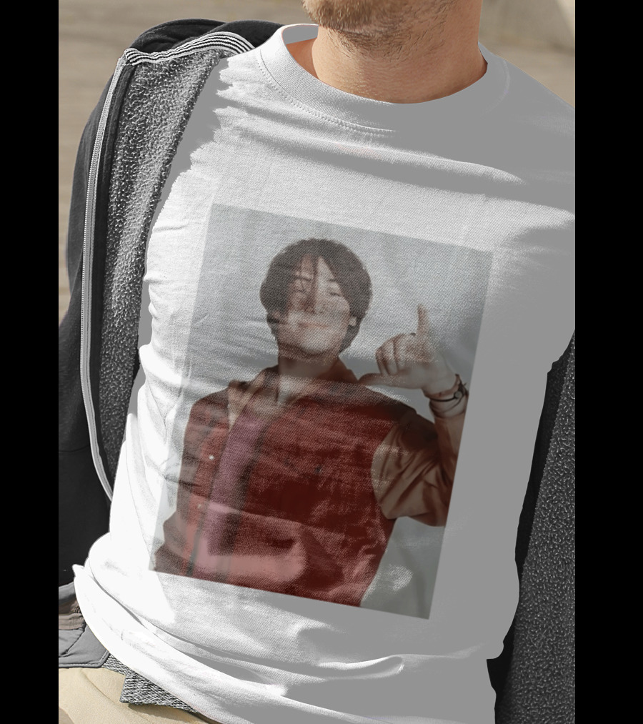Keanu Reeves Hang Loose 90s Vintage Style Nostalgia Iconic Gesture T-Shirt