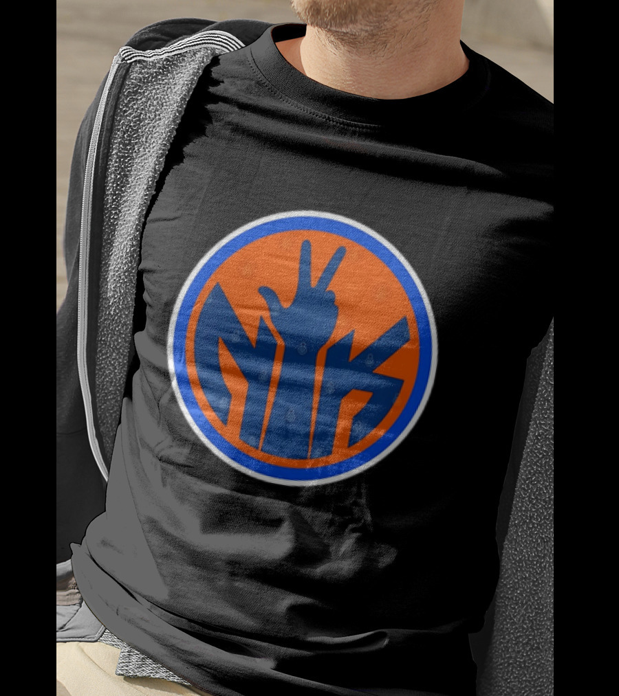 New York Knicks NK Hand Sign Peace Gesture NBA Fan T-Shirt