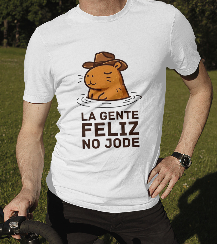 La Gente Feliz No Jode Capybara Cowboy Feliz Capibara Vaquero T-Shirt