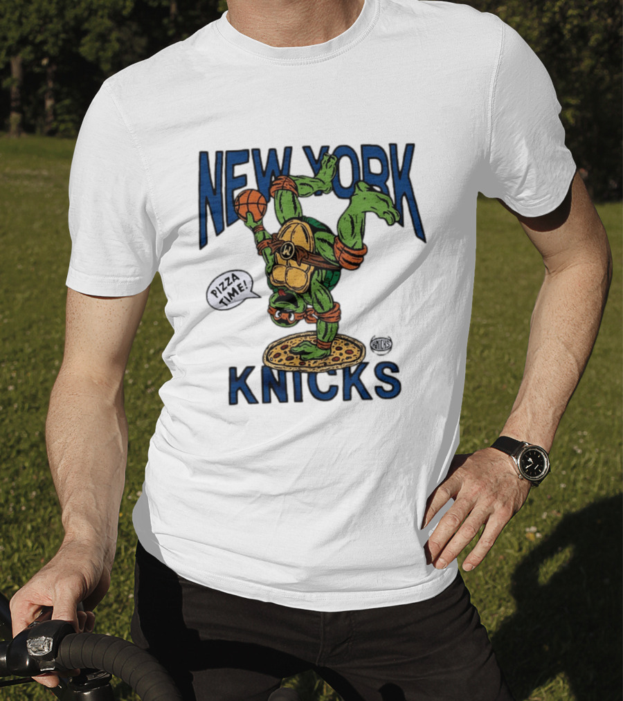 New York Knicks Michelangelo TMNT Pizza Time Basketball Dunk T-Shirt