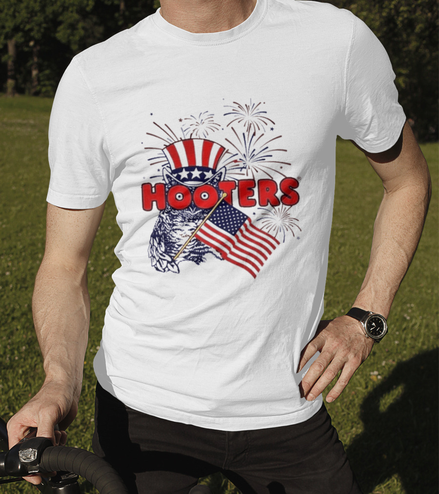 Hooters America Patriotic Owl Fireworks USA UPF 50+ T-Shirt