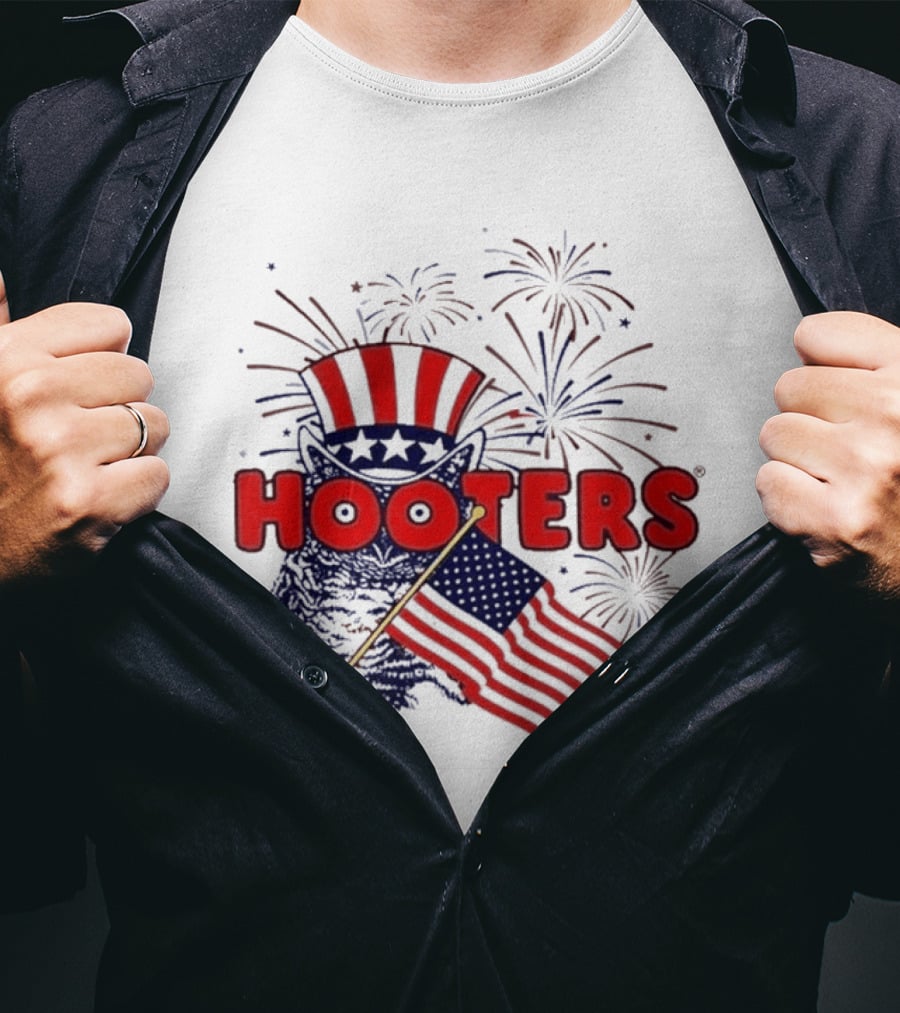 Hooters America Patriotic Owl Fireworks USA UPF 50+ T-Shirt