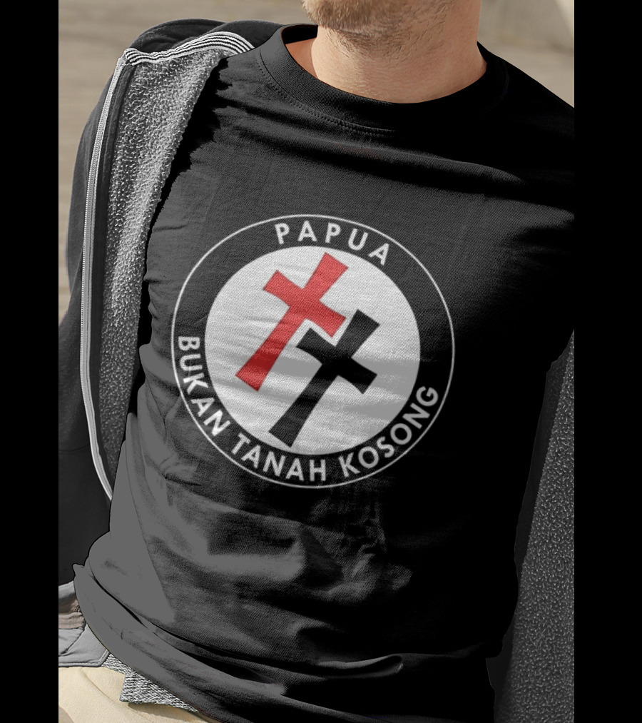 Papua Bukan Tanah Kosong Jaga Tanah Jaga Hutan Cross Symbol Two Sided T-Shirt