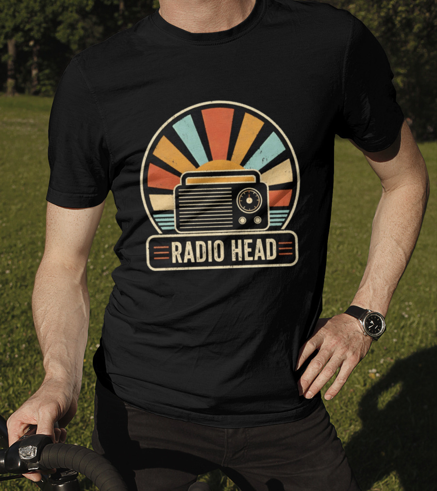 Radio Head Vintage Sunset Radio Vibes T-Shirt