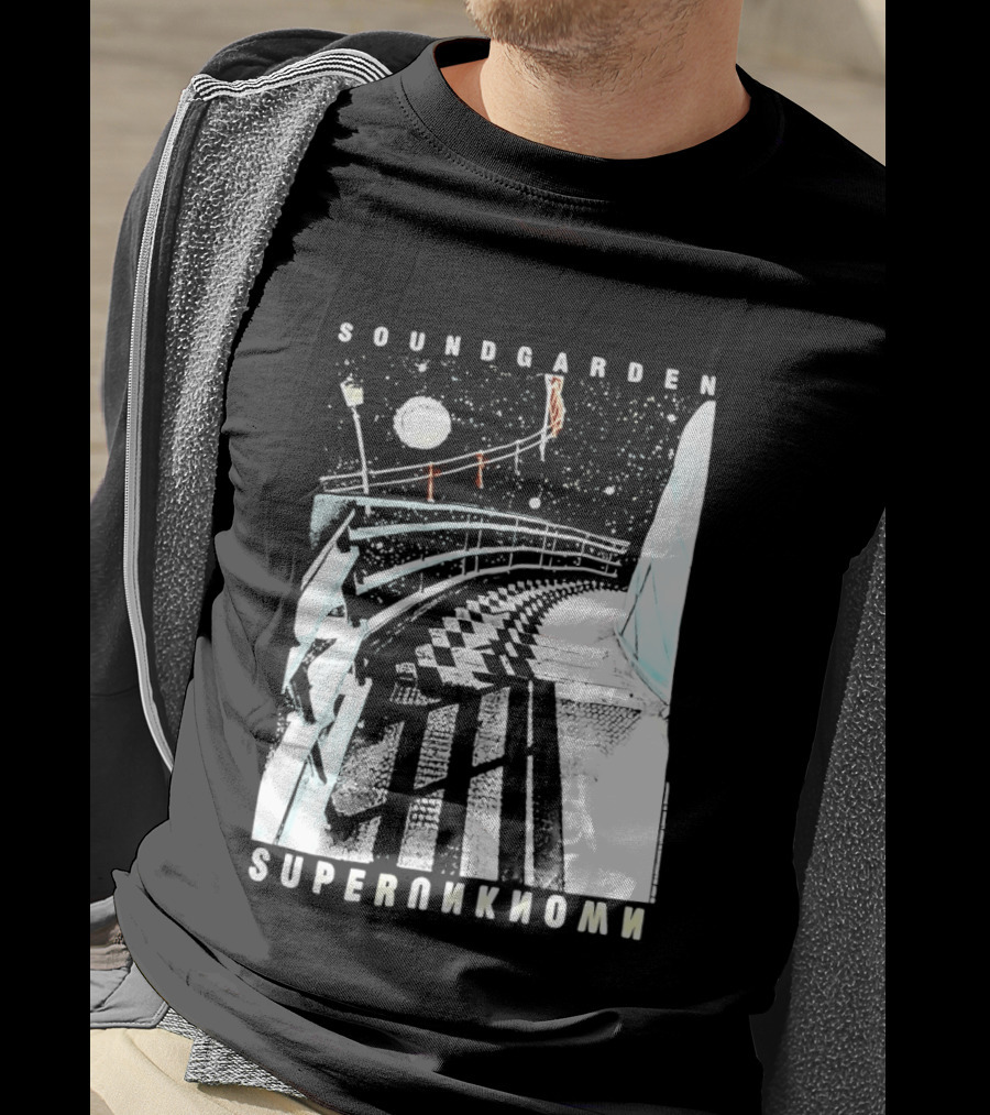 Soundgarden Superunknown Album Art Pathway Scene T-Shirt