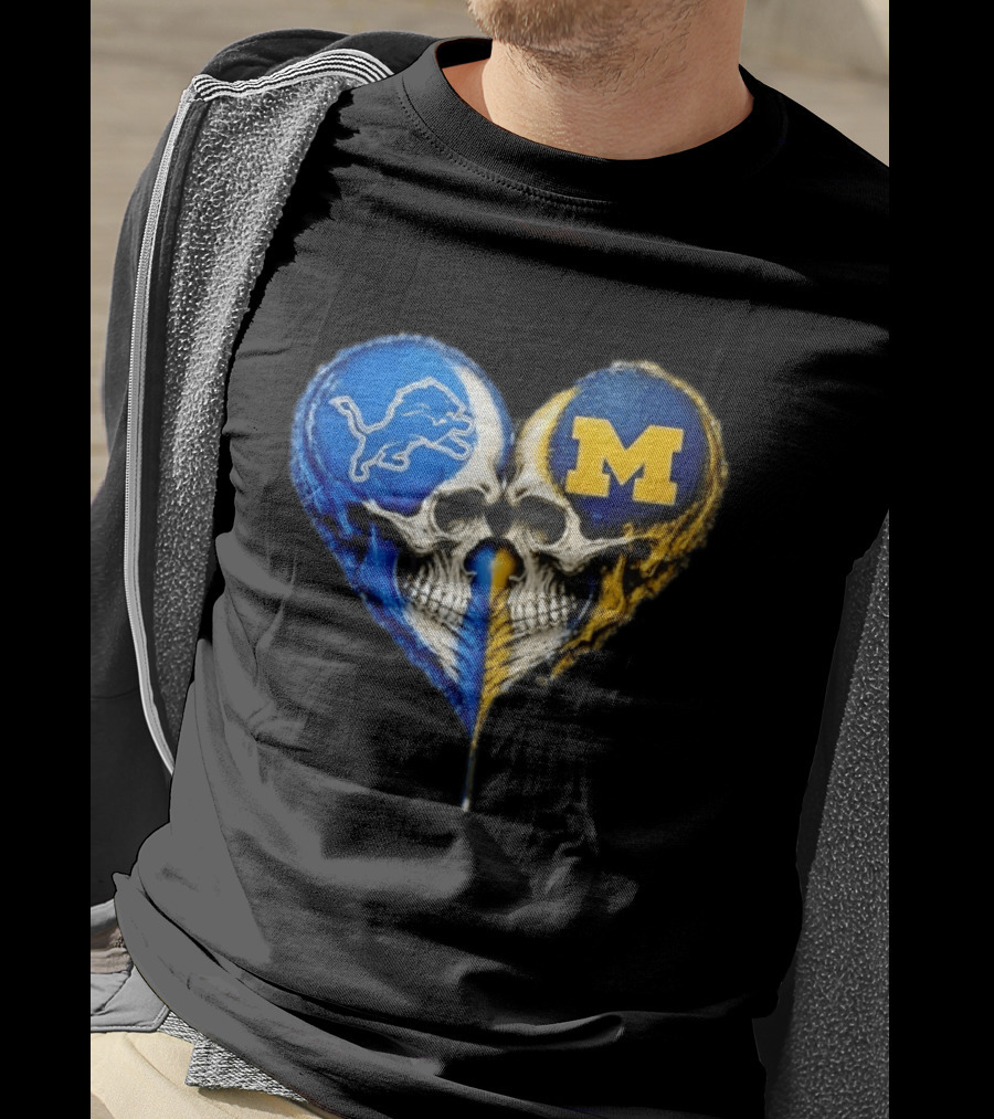 Detroit Lions And Michigan Wolverines Heart Skulls T-Shirt