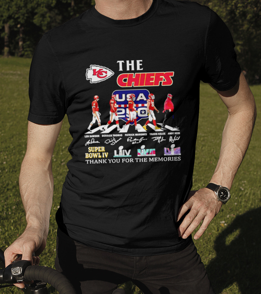 The Kansas City Chiefs Super Bowl LIV USA 2020 Champions Signatures Thank You For The Memories T-Shirt