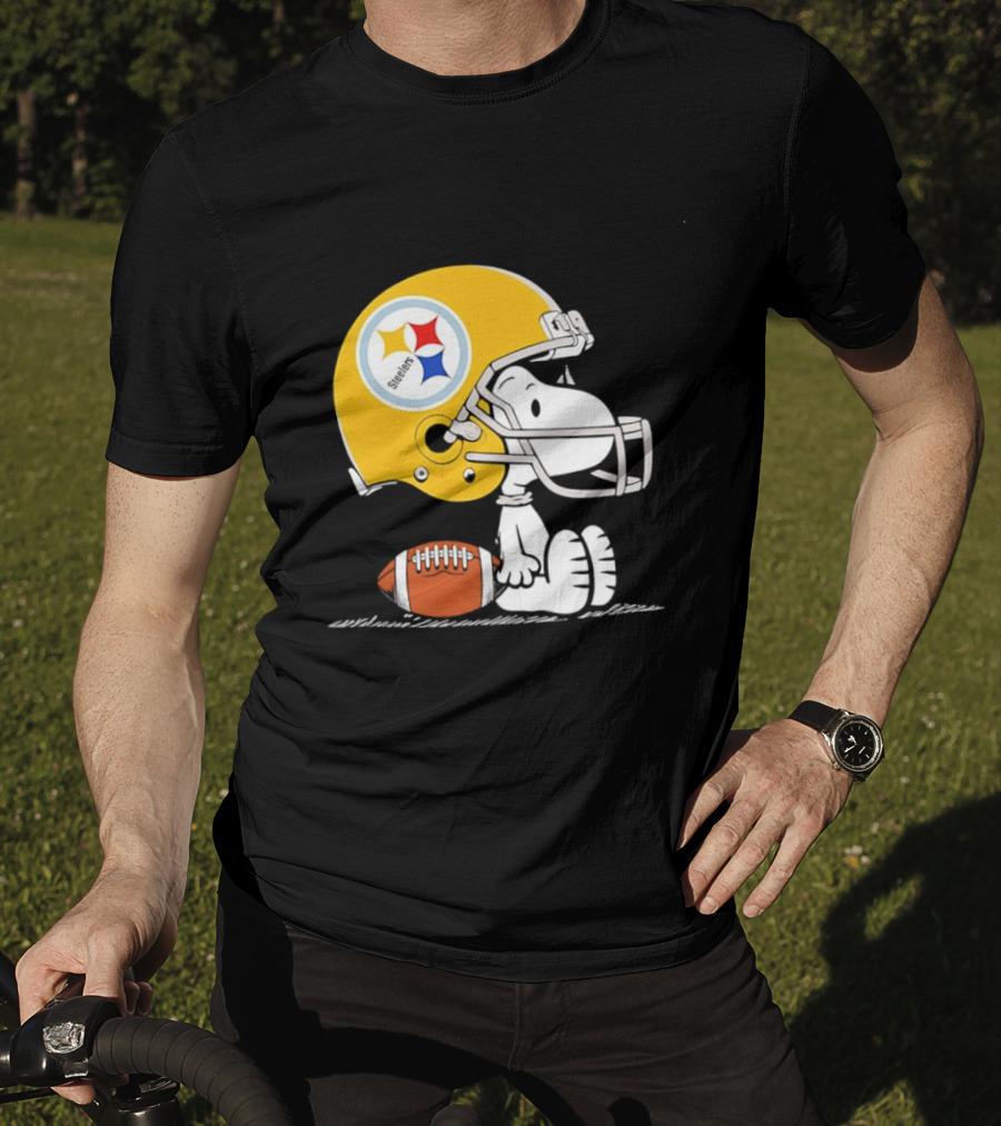 Snoopy Pittsburgh Steelers Helmet Football T-Shirt