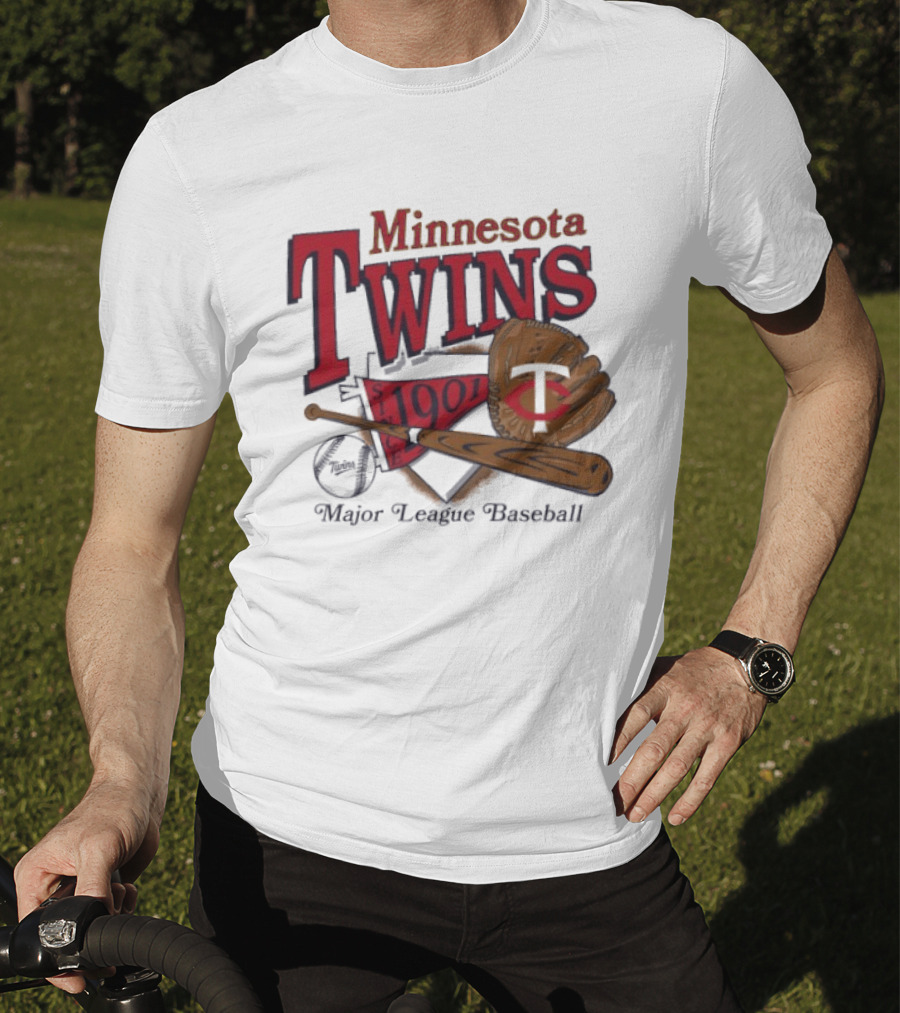 Minnesota Twins Since 1901 Major League Baseball Vintage Bat And Glove T-Shirt