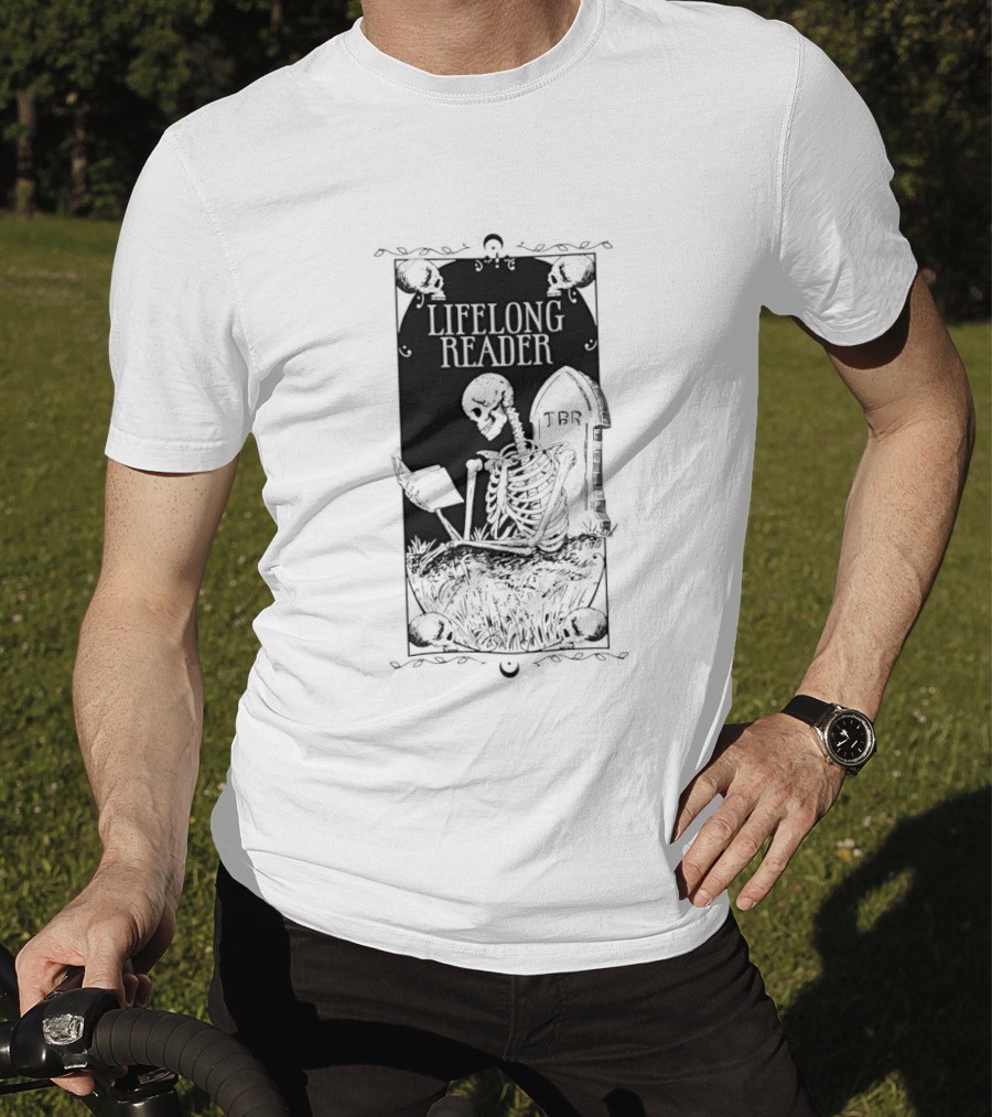 Lifelong Reader Skeleton With Book And Tombstone Retro Gothic T-Shirt